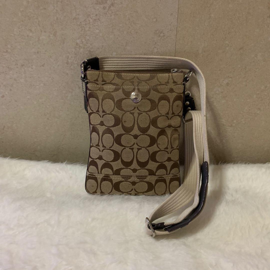 Coach sling 2025 bag japan
