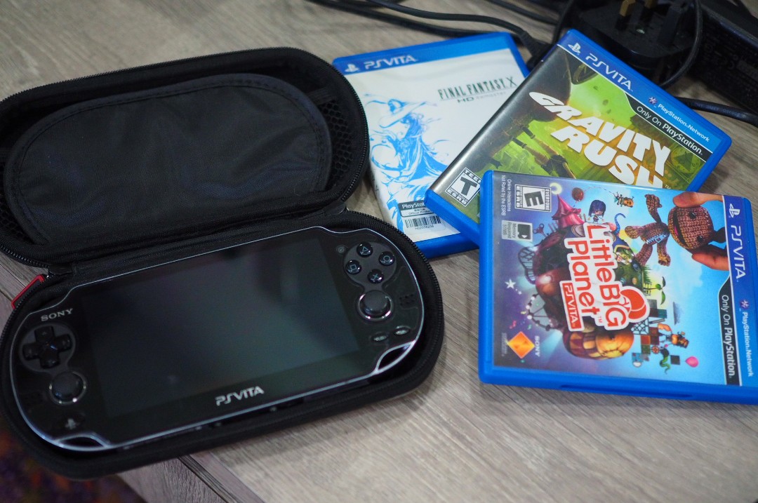 Ps vita second hand shop