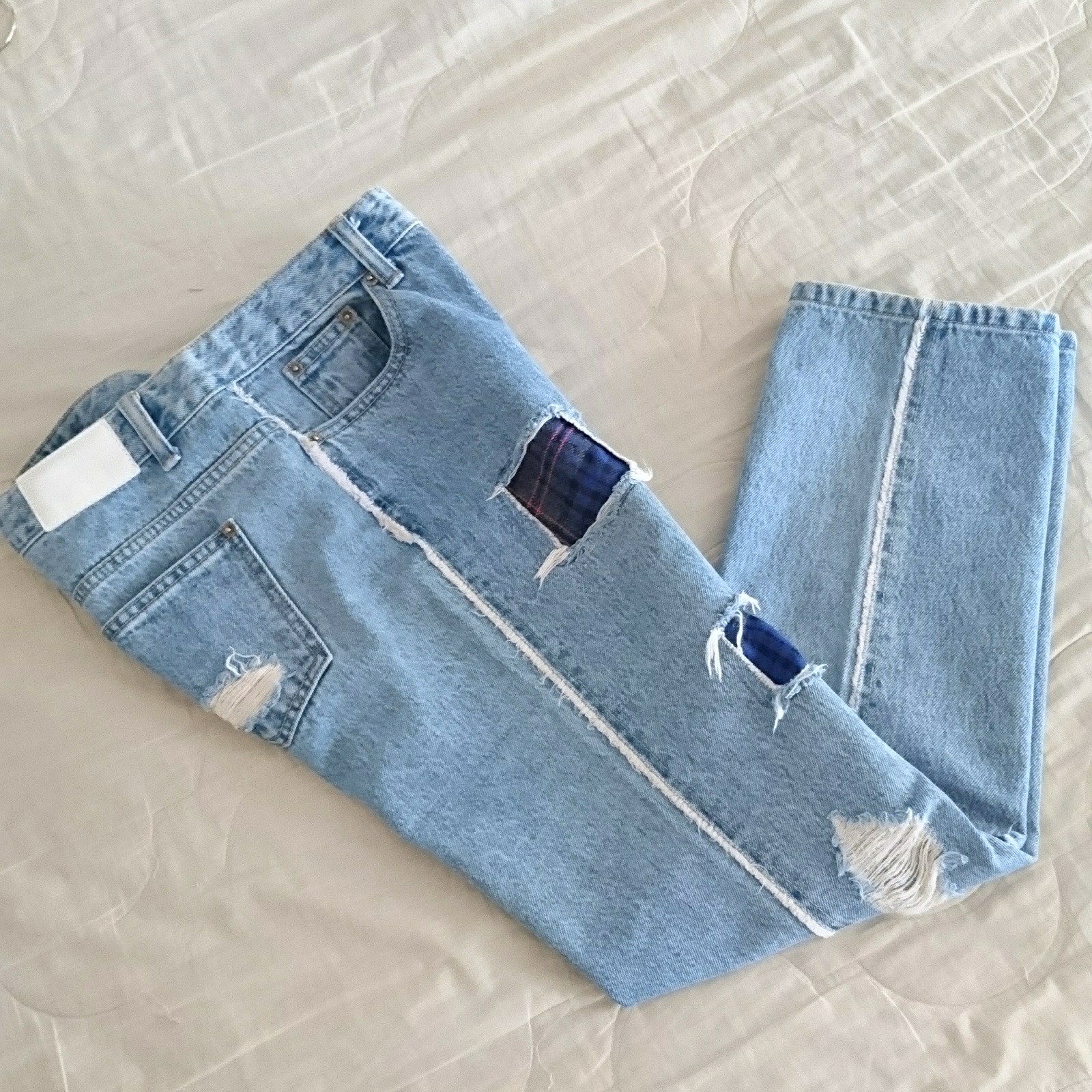 Sjyp jeans, Women's Fashion, Bottoms, Jeans on Carousell