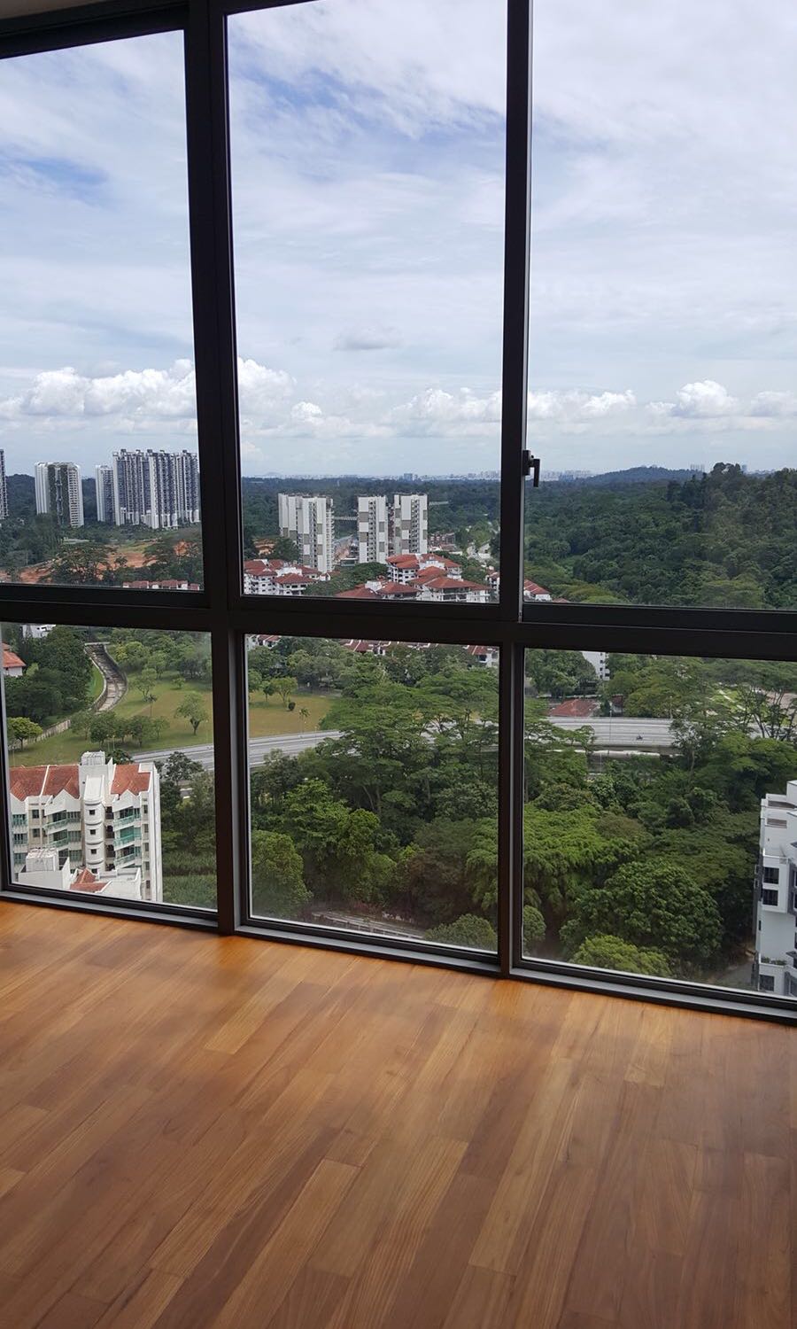 (Category: ) located in . Submitted by iuo007 (Listing ID 202576315, Image 1). Description: .