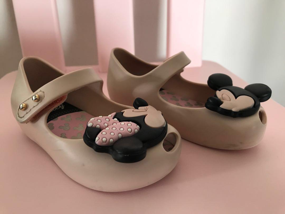 Used mini clearance melissa shoes