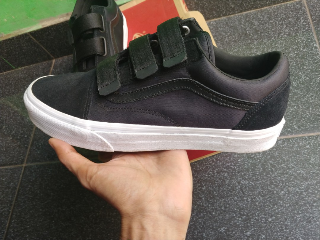 surplus nylon old skool v