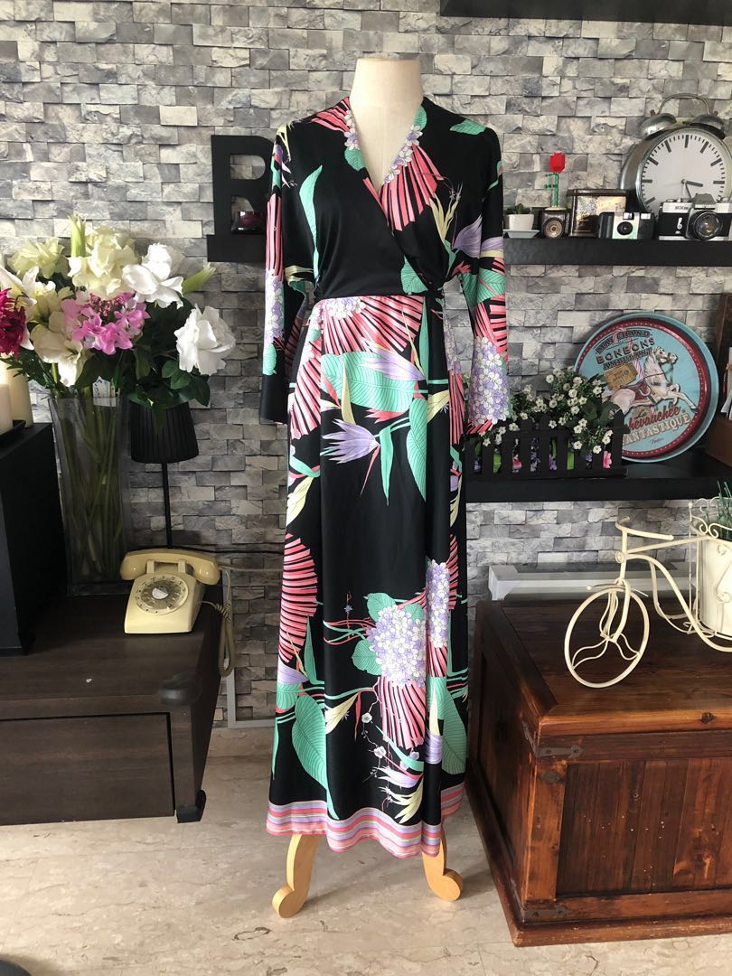Fan Vintage Dresses