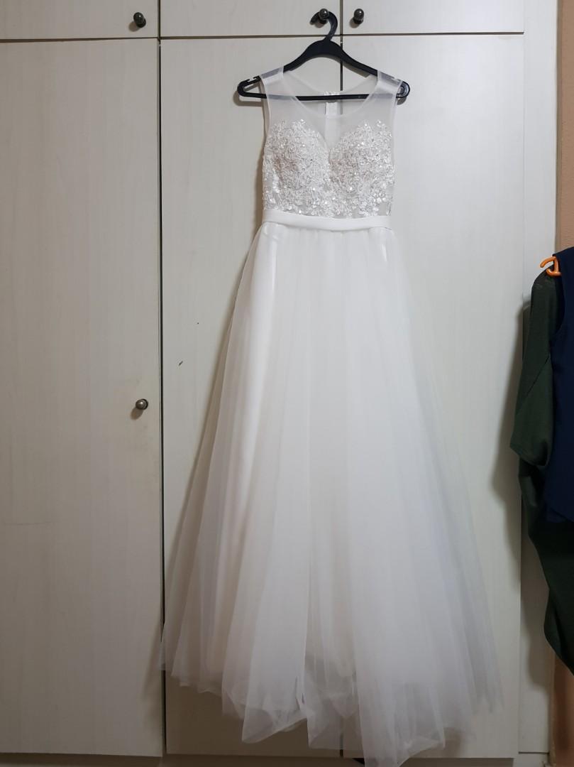 Wedding dresses used once clearance