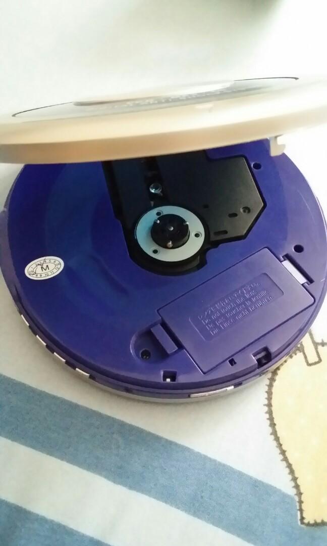 Wintel Vcd Whirlwin portable VCD player, Audio, Portable Music Players on Carousell
