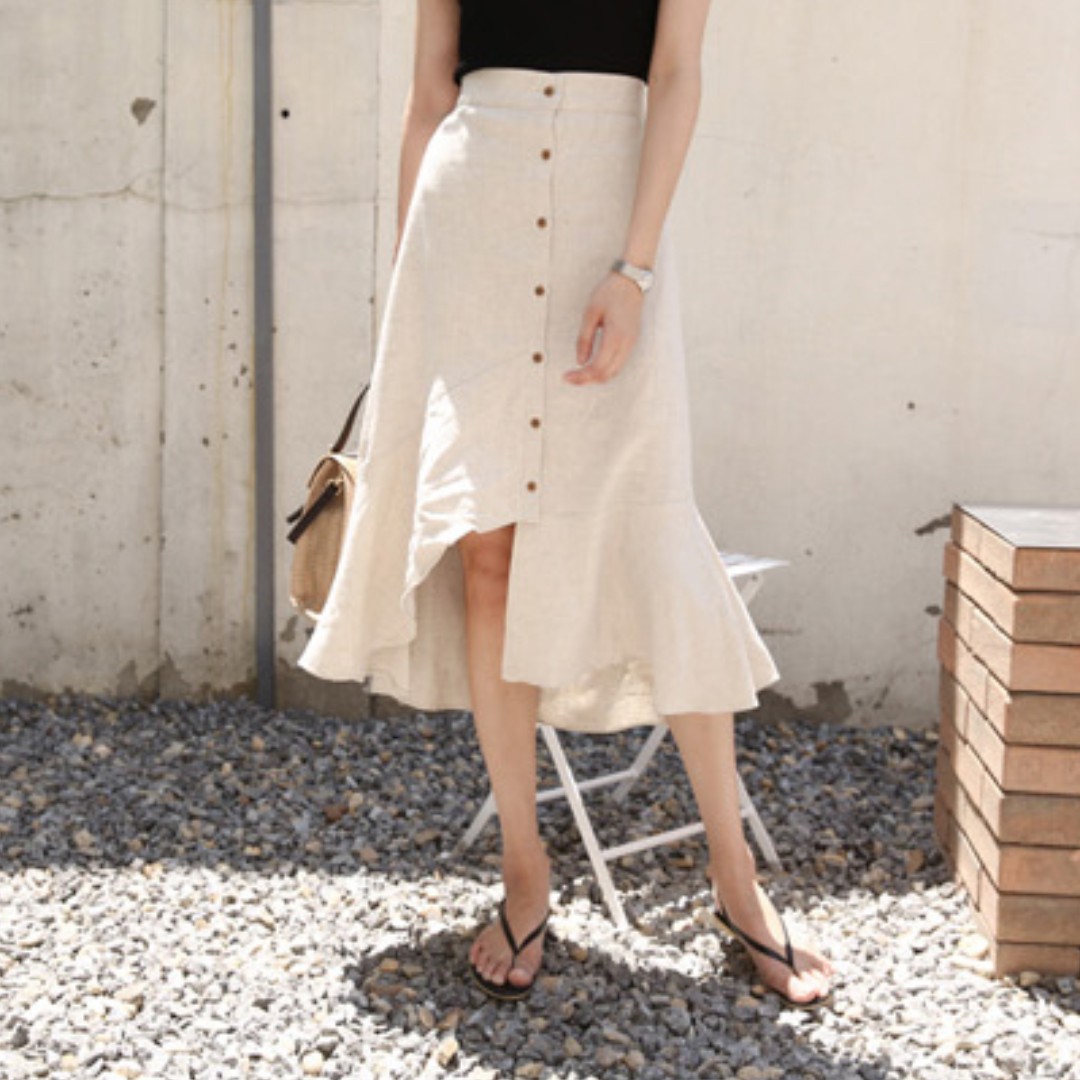 Fashion Skirts Asymmetry Skirts Zara Asymmetry Skirt khaki-cream casual look 