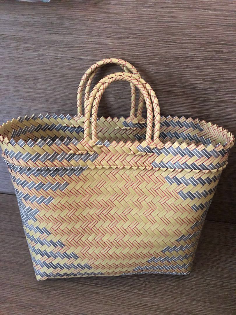 Bayong basket shop
