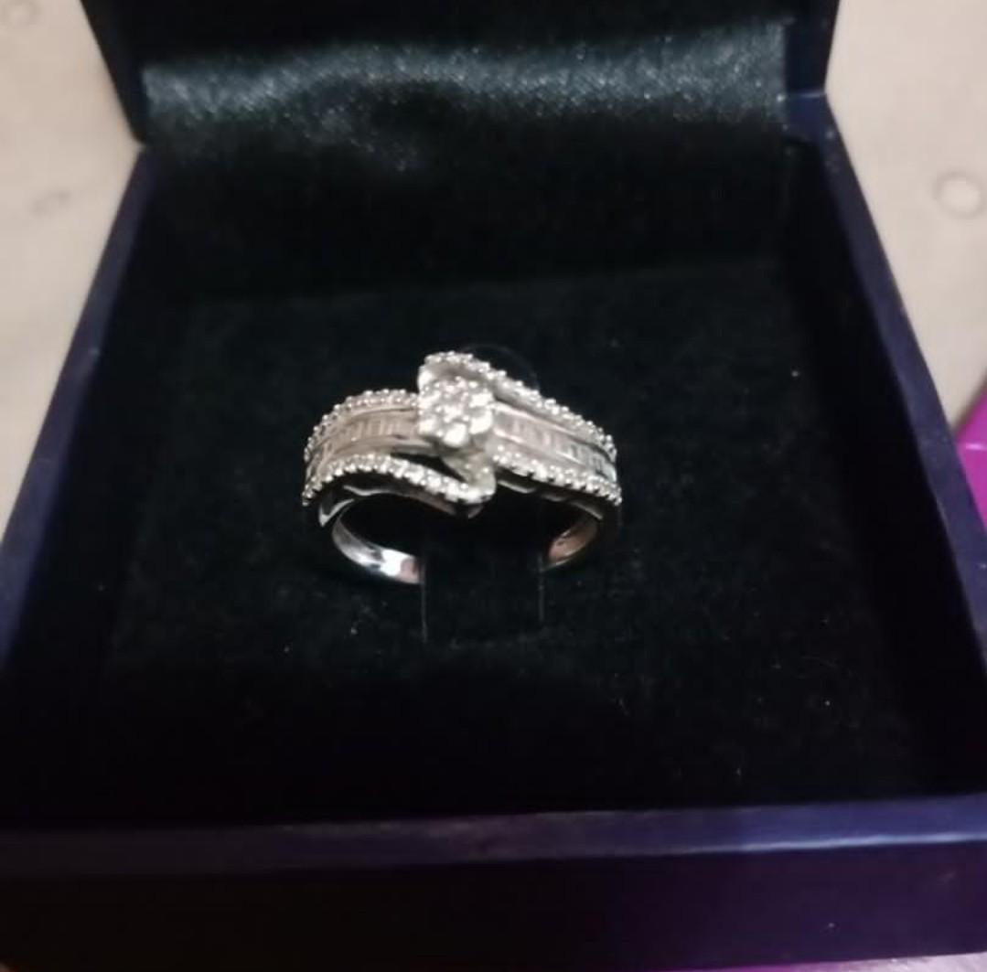 Cincin Emas Singapore Barang Mewah Aksesoris Di Carousell