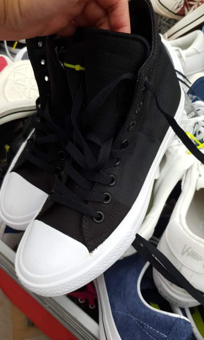 nike chuck taylor ii