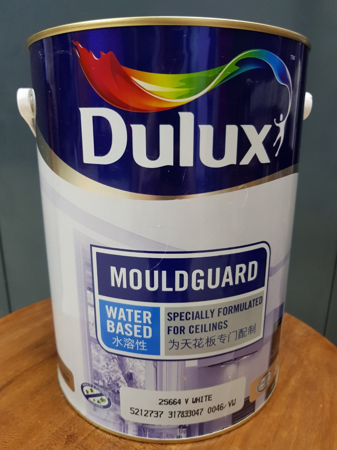 Dulux Mouldguard Water Based White Ceiling Paint, Hobbies & Toys, Stationery & Craft, Craft