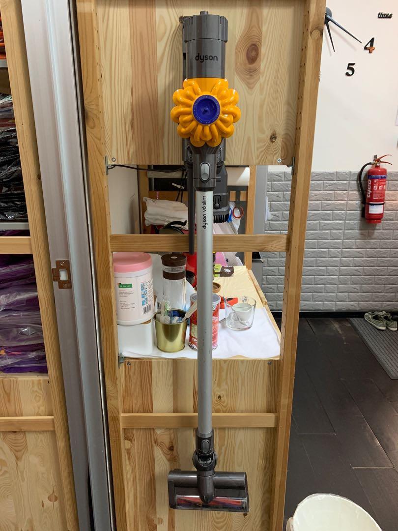 Dyson V6 Slim Handheld Vacuum, TV & Home Appliances, Vacuum Cleaner