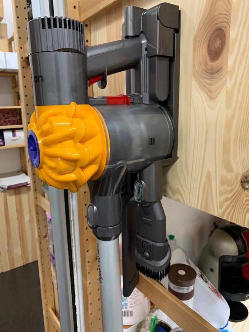 Dyson V6 Slim Handheld Vacuum, TV & Home Appliances, Vacuum Cleaner