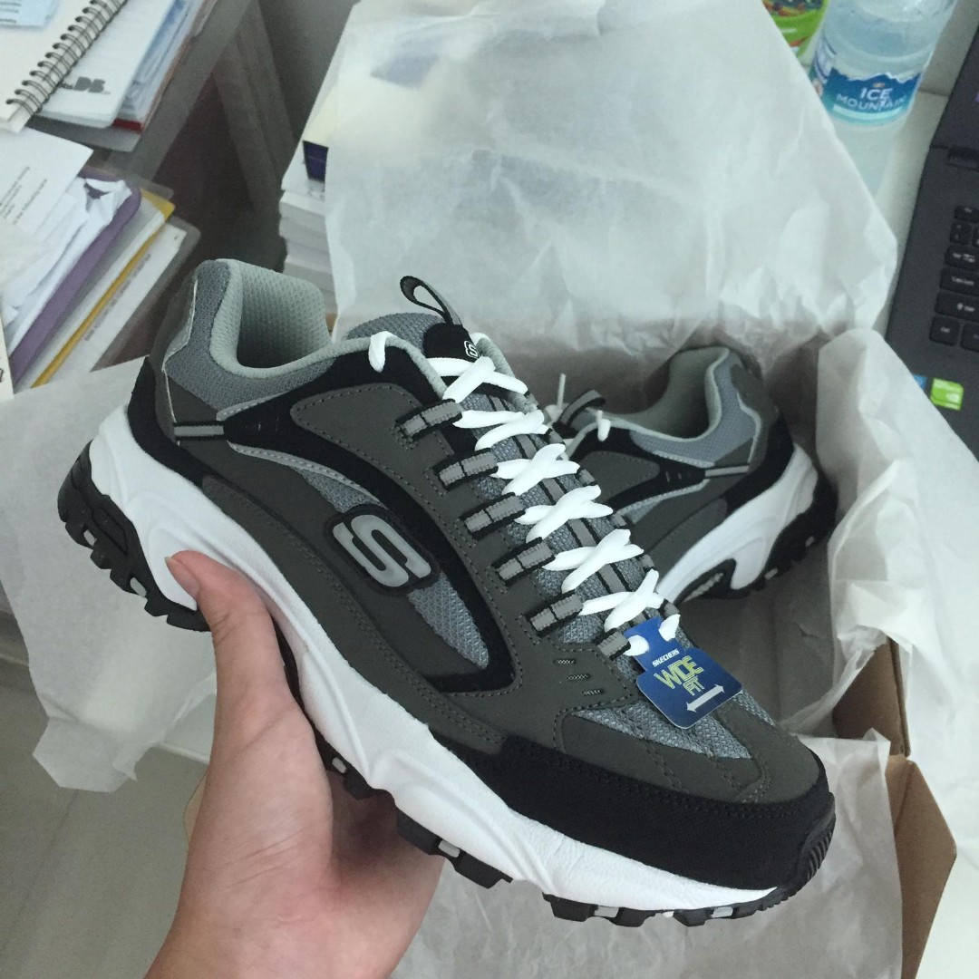 Ian Connor Skechers, Men's Fashion, Footwear, Sneakers on Carousell