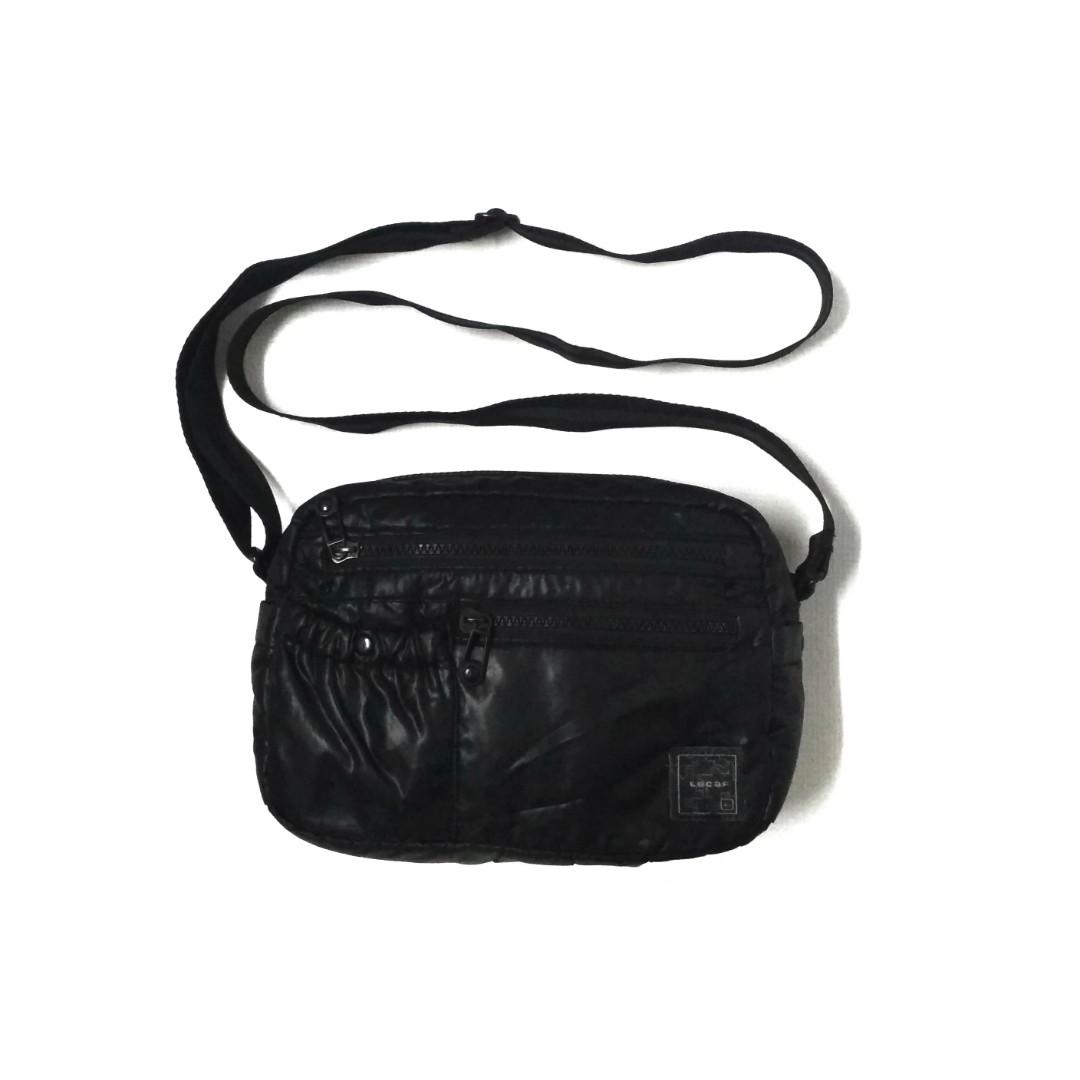 Lecaf sling bag store price