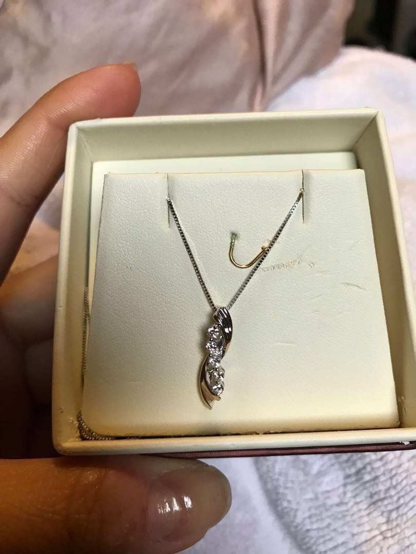 Lee hwa necklace shop