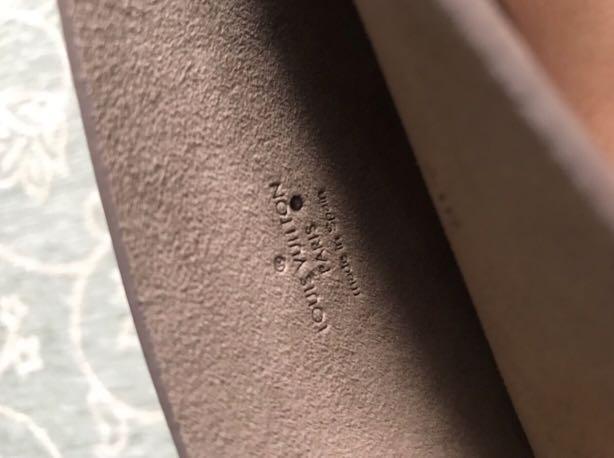 Louis Vuitton Ipad Air Case (Category: Cases & Sleeves) located in Cainta. Submitted by bolengot (Listing ID 202829872, Image 2). Description: Never used ipad air case.