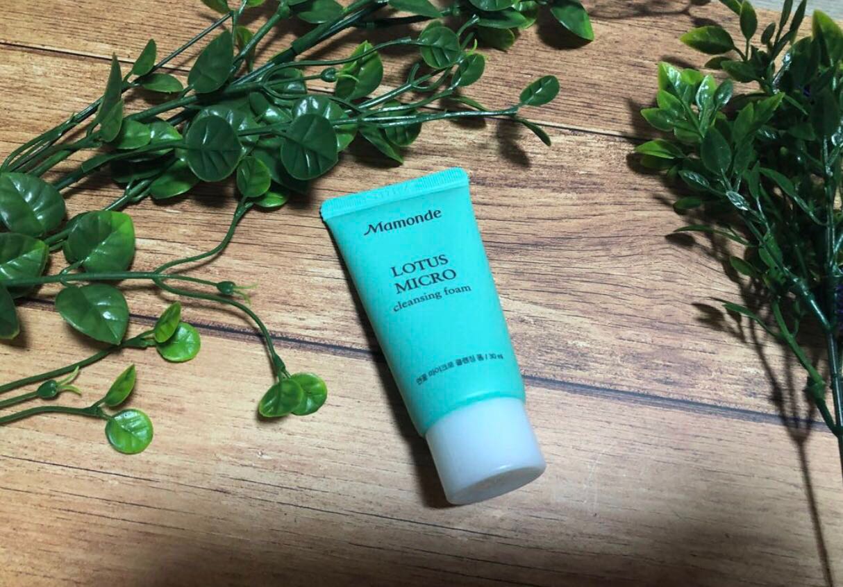 mamonde micro cleansing foam