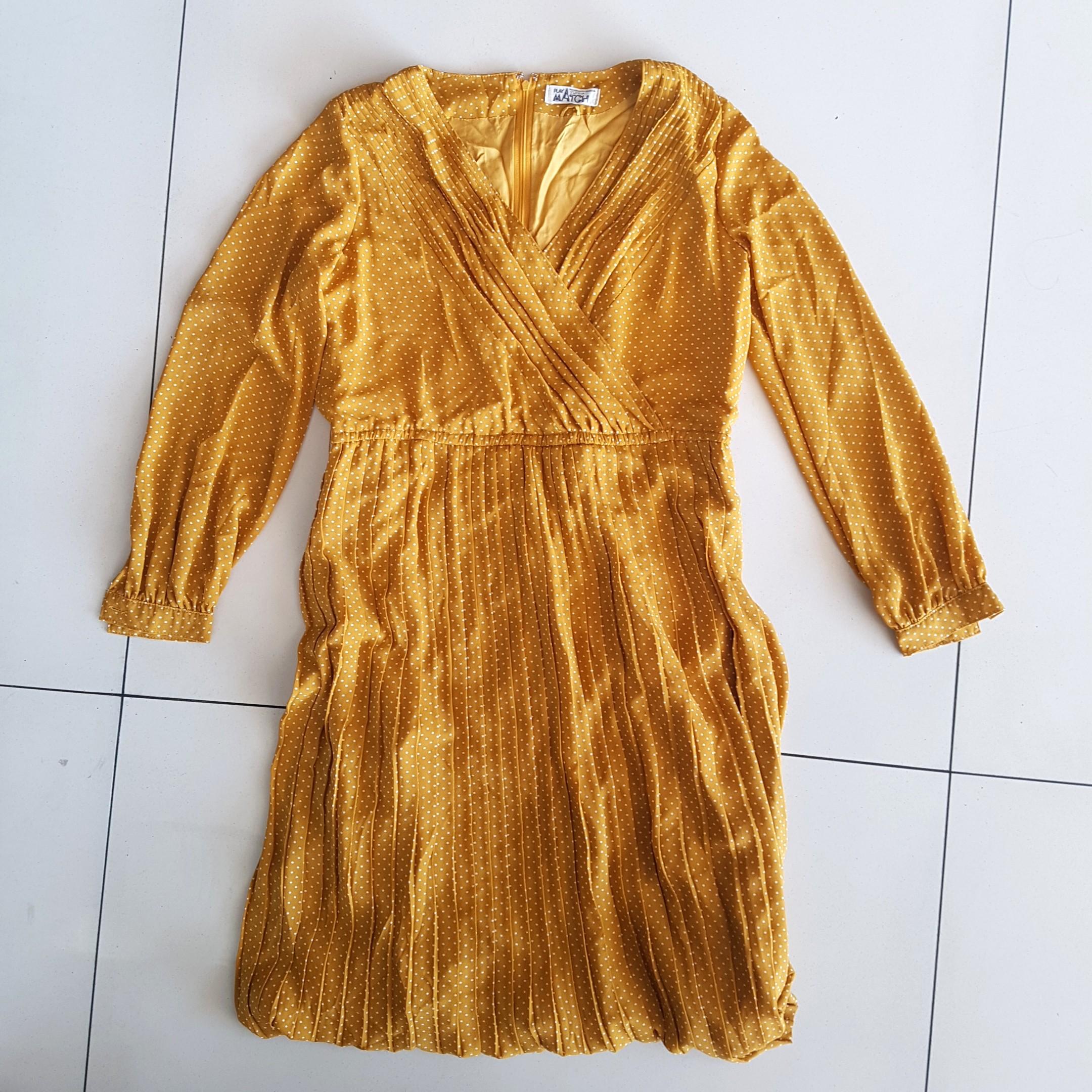 Mustard Polka Dress (Category: Dresses) located in Quezon City. Submitted by mostly99 (Listing ID 202773482, Image 1). Description: Never used. Fits M-L.
