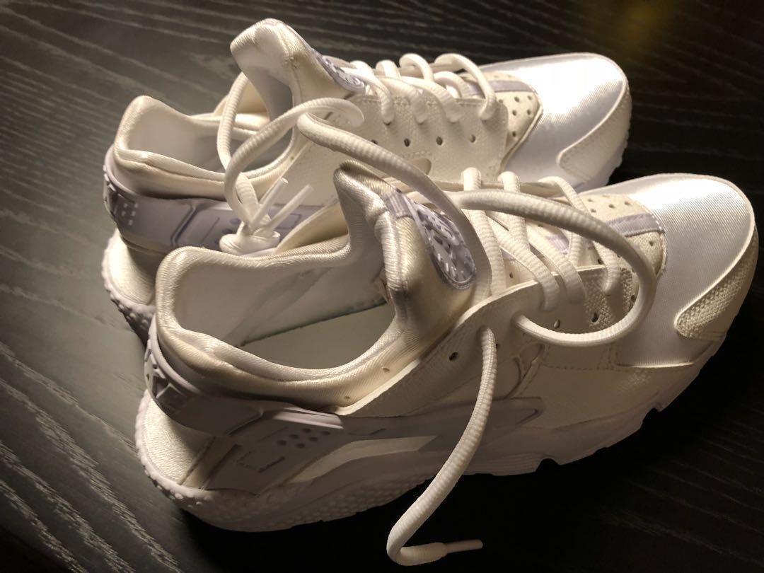 Nike Air Huarache Women White US 7.5 Women s Fashion Footwear