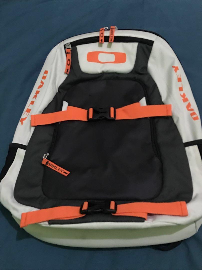 oakley backpacks near me