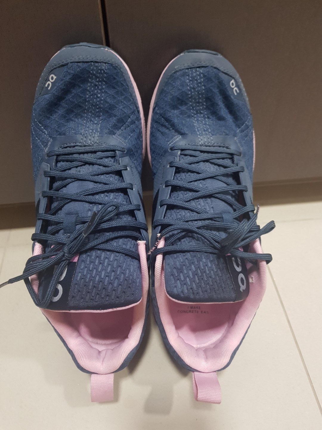 on cloudcruiser shoes