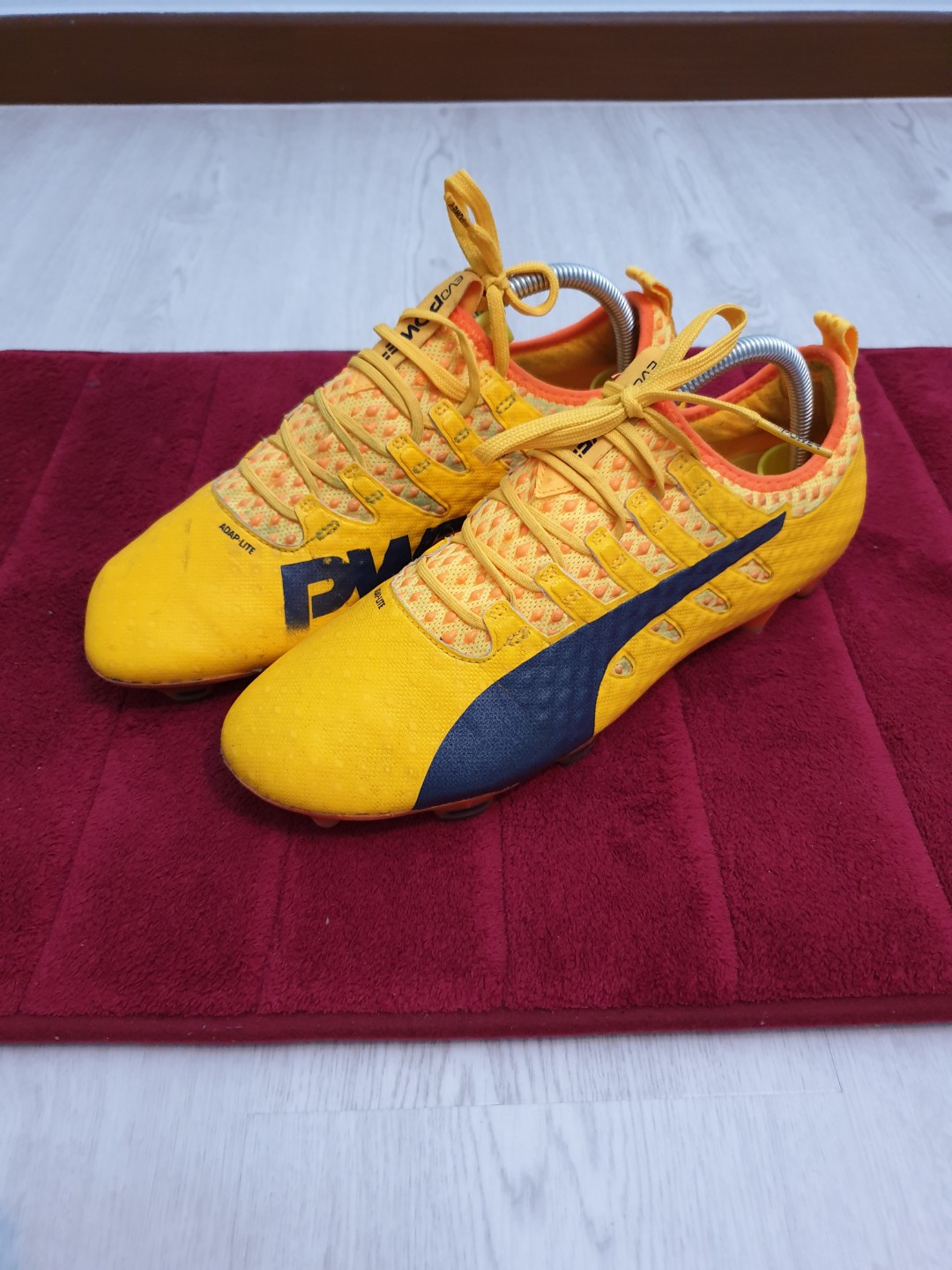 Puma hazard orange top