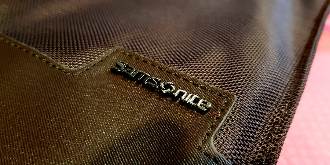 Samsonite Laptop Sling Bag, Men's Fashion, Bags, Briefcases on Carousell