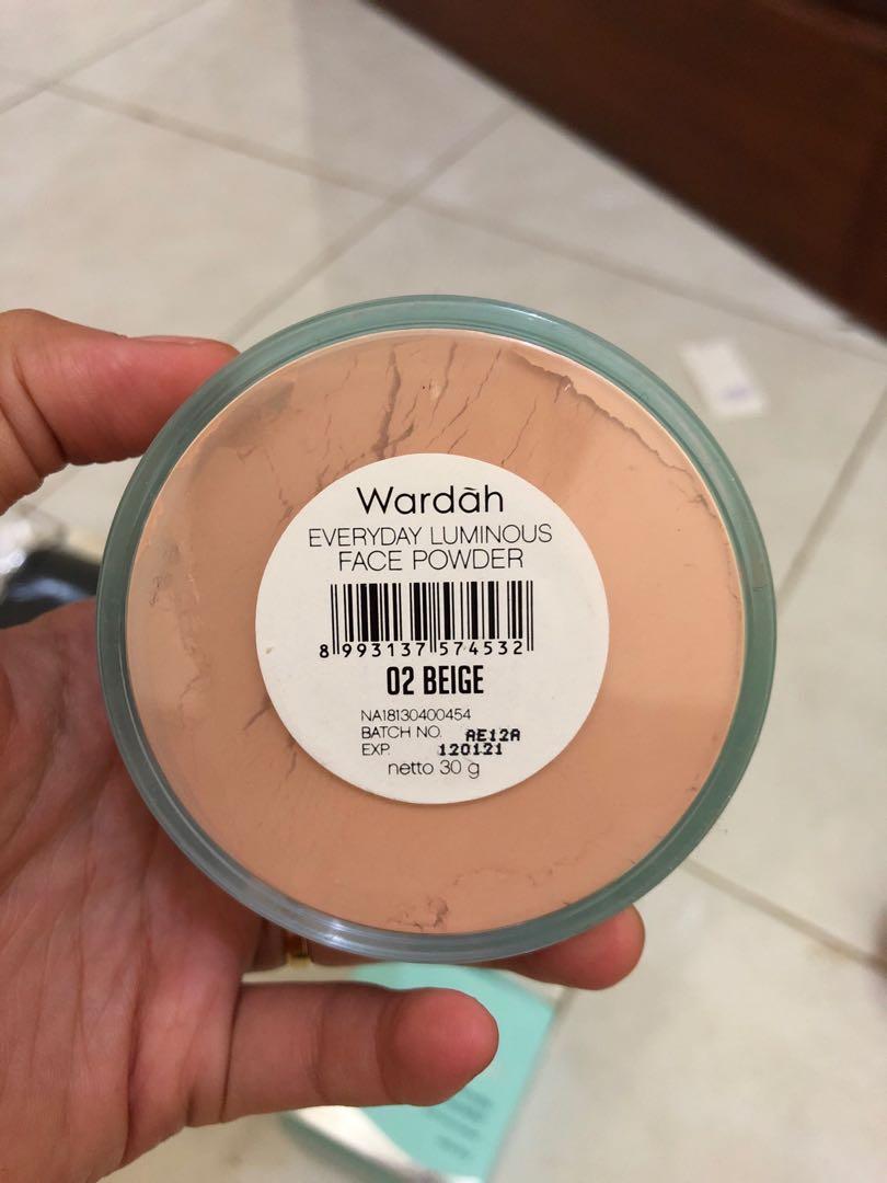Wardah Bedak Tabur No 2 Kesehatan Kecantikan Rias Wajah Di Carousell