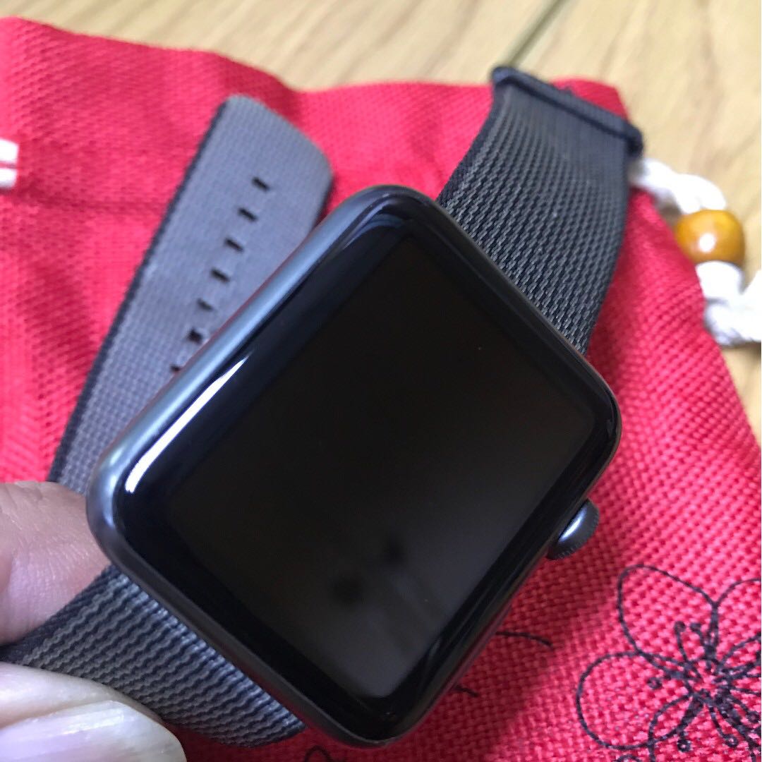 Apple Watch First Generation 42mm, Mobile Phones & Gadgets, Wearables