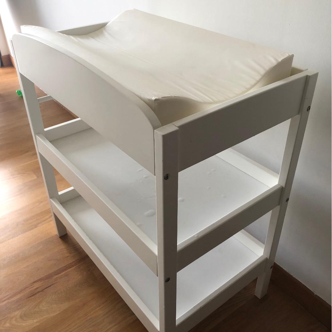 white company changing table