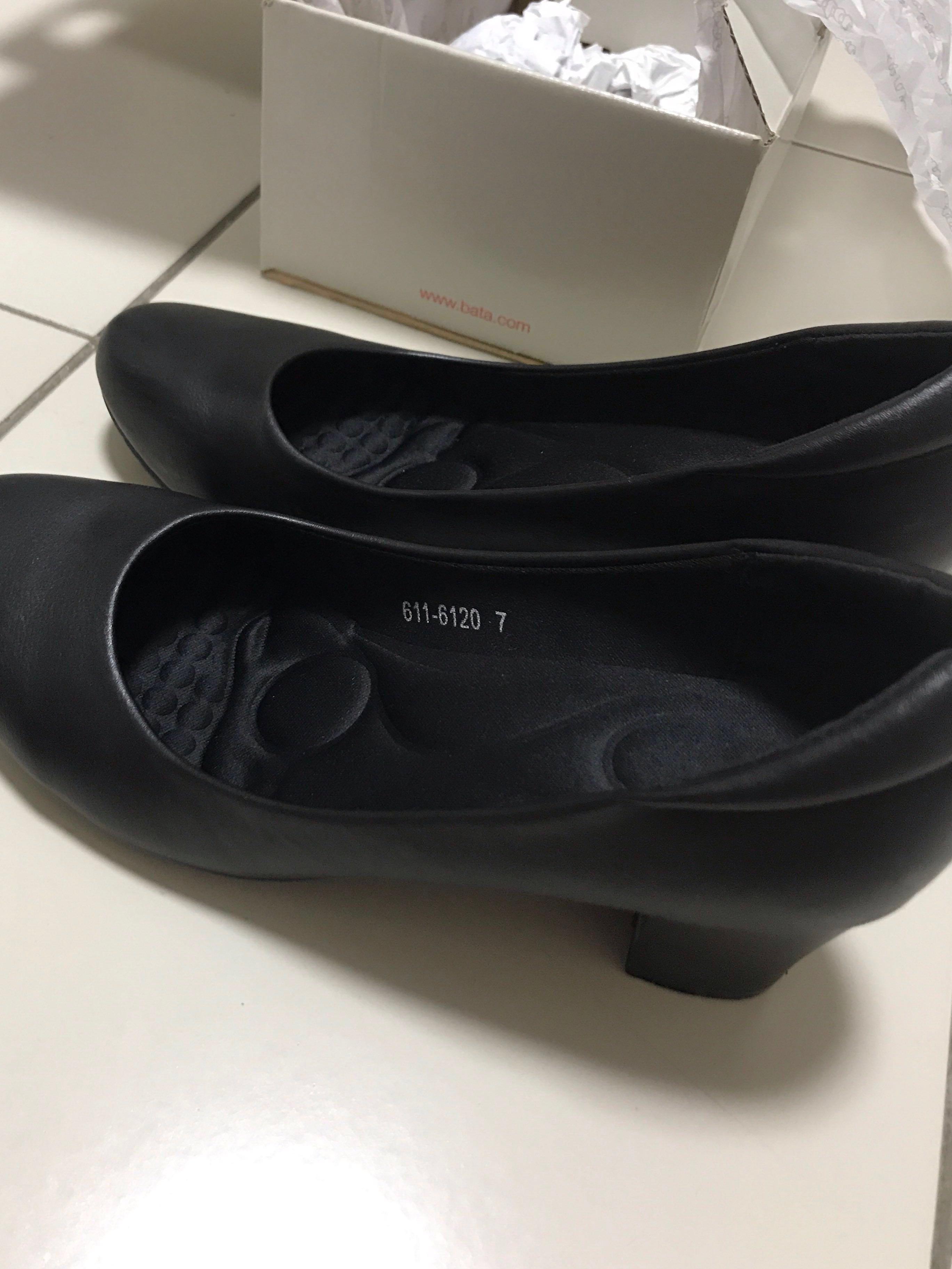 Black Court Shoes (BATA) , Women's Fashion, Footwear, Sandals on Carousell