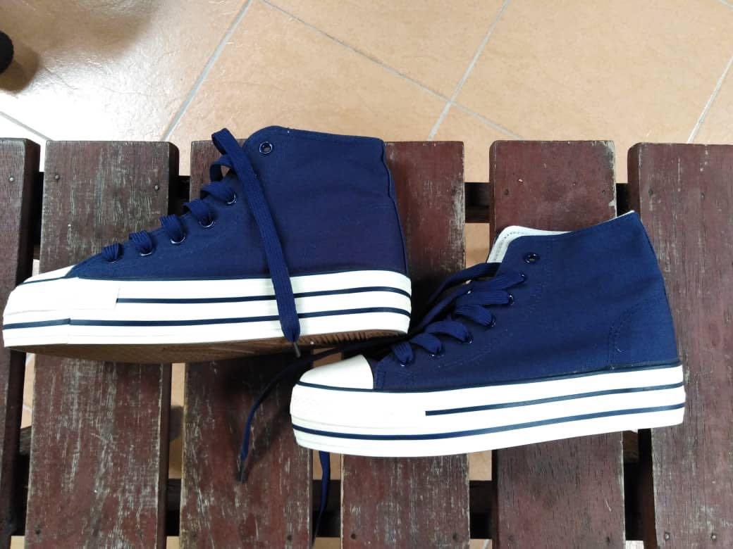 dark navy blue women's shoes