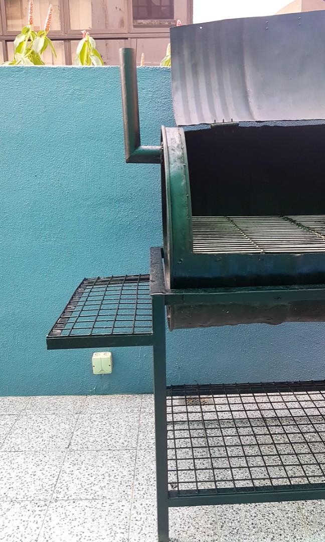 Custommade 55gallon drum BBQ grill, TV & Home Appliances, Kitchen