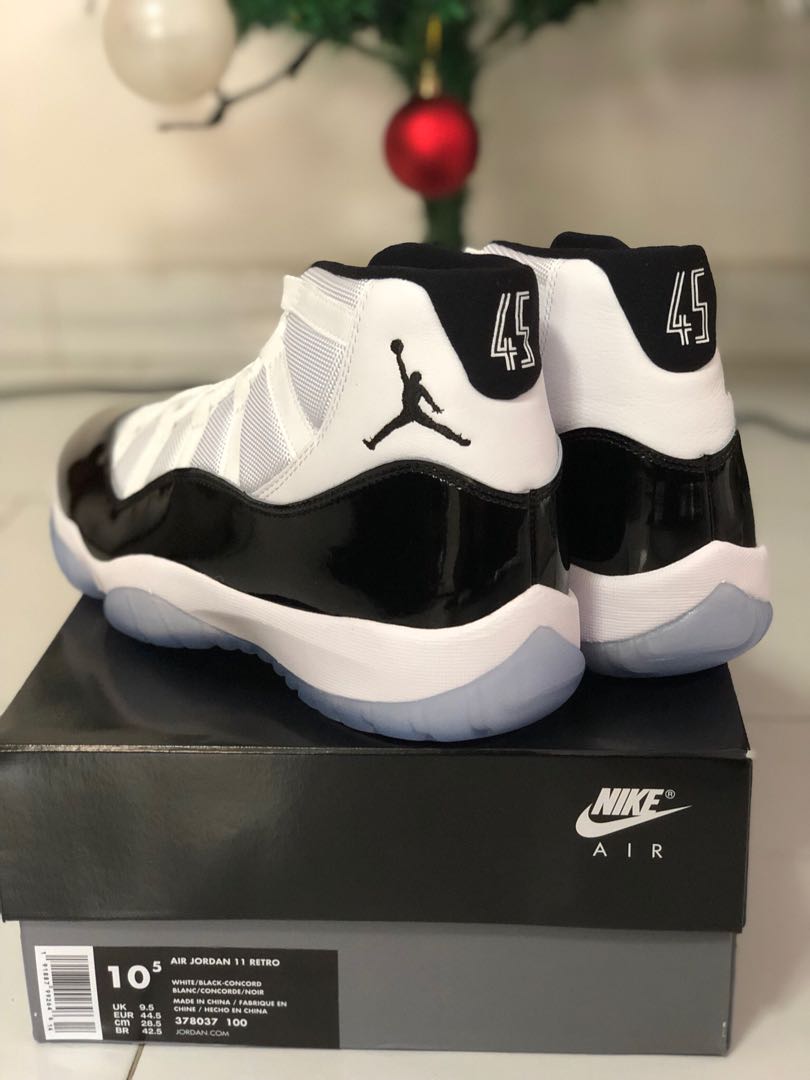 Retro 11 christmas 2018 top