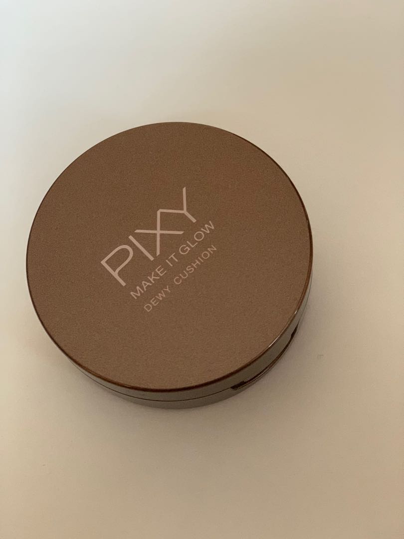 Pixy Make It Glow Dewy Cushion Shade 301 Medium Beige Kesehatan Kecantikan Rias Wajah Di Carousell
