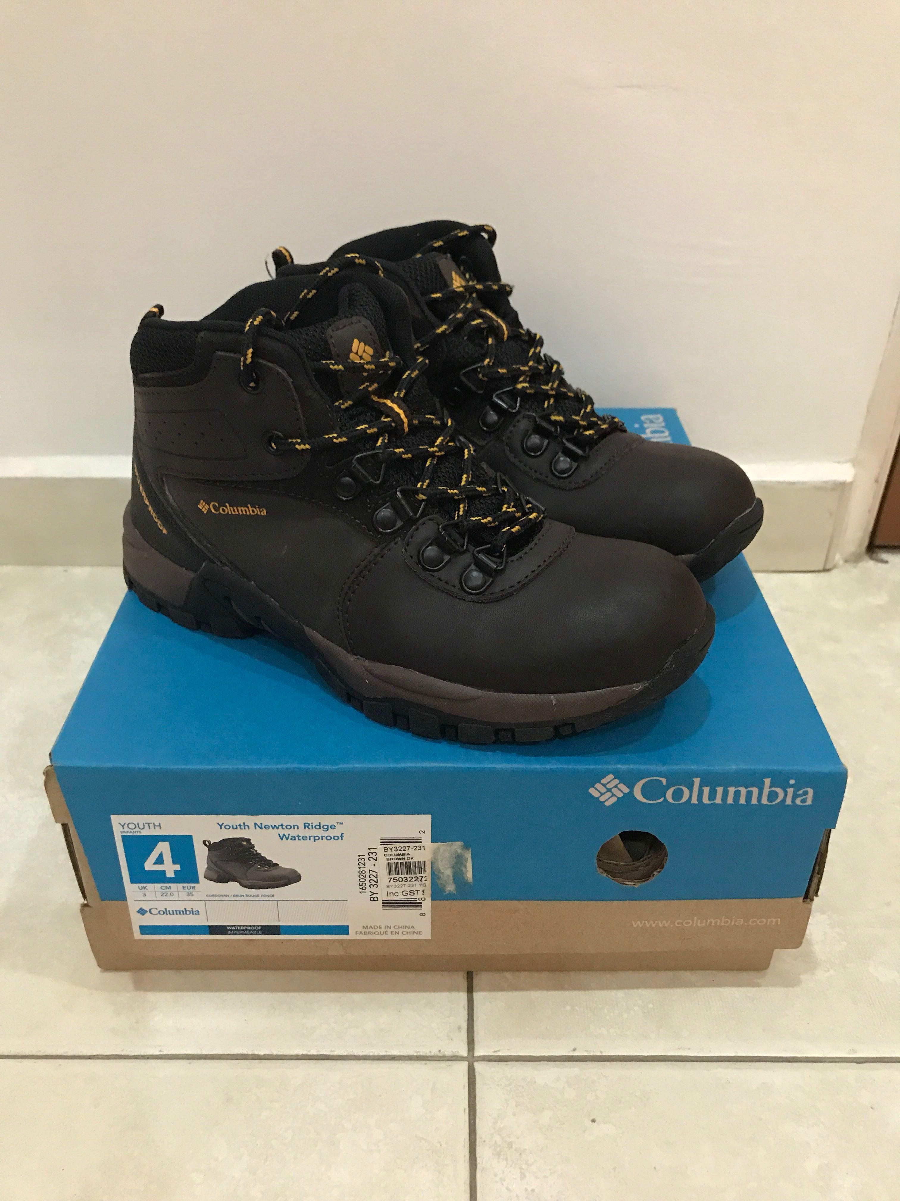 Pre loved Columbia Youth Newton Ridge Worn Once Men s Fashion