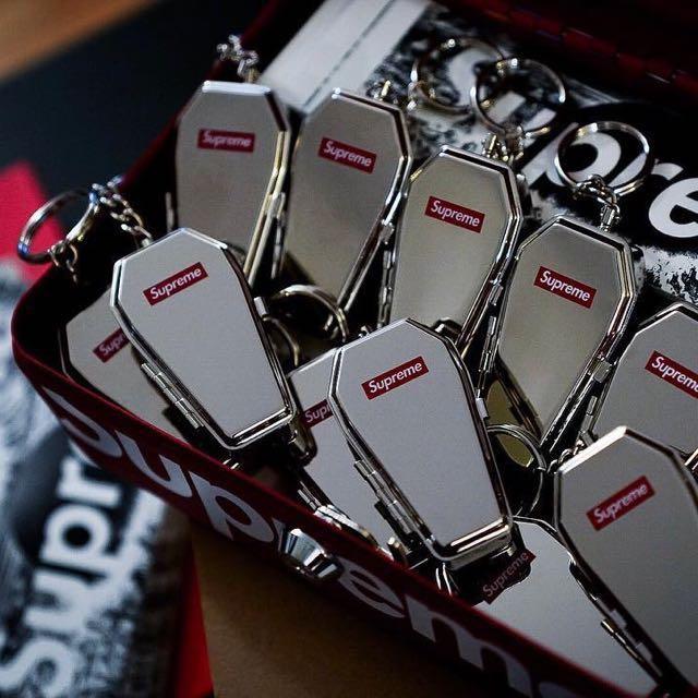 Supreme keychain best sale coffin
