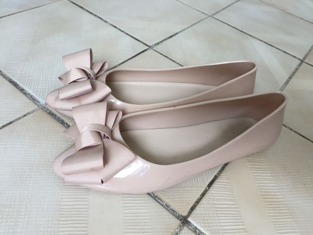 nude colour flats