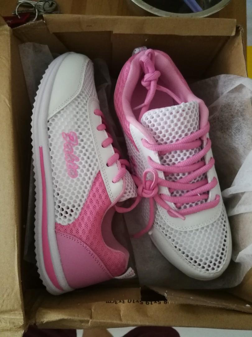 Pink ladies sports shoes size 38 