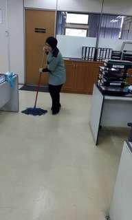 Pekerja cleaner di Institut Kefahaman Islam Malaysian (Ikim)