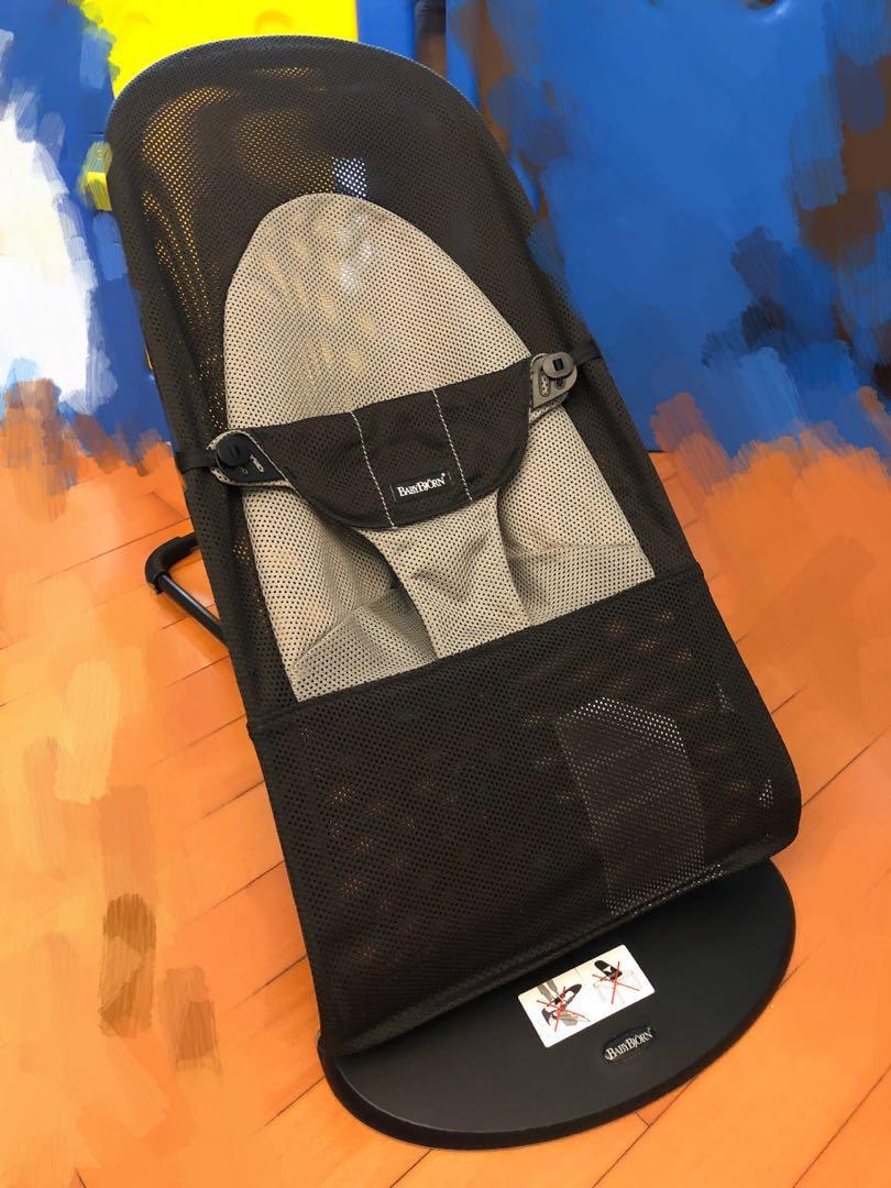 baby bjorn bouncer minimum age
