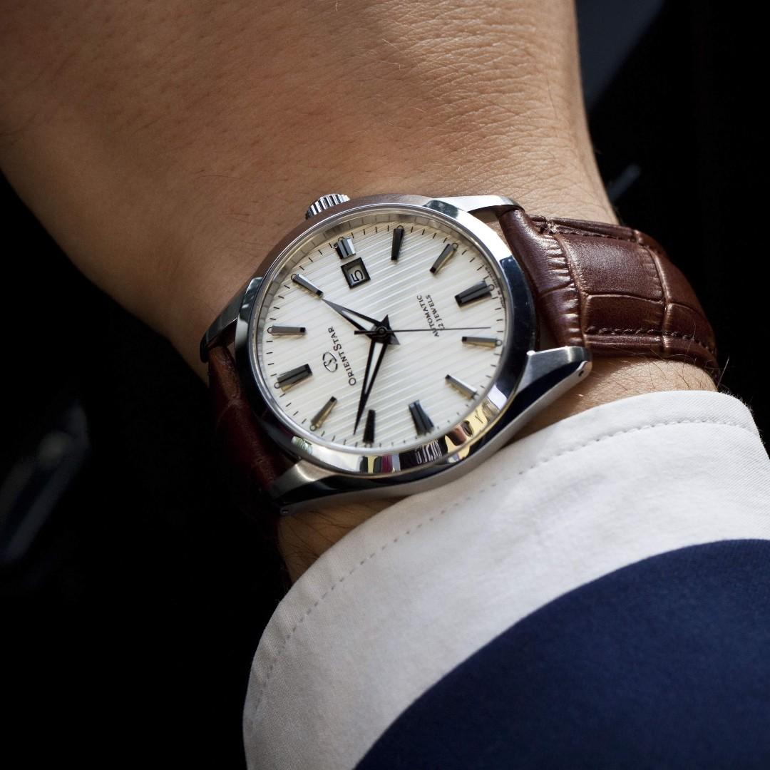 BNIB Orient Star Standard Date Automatic SDV02003W0 Mens Watch