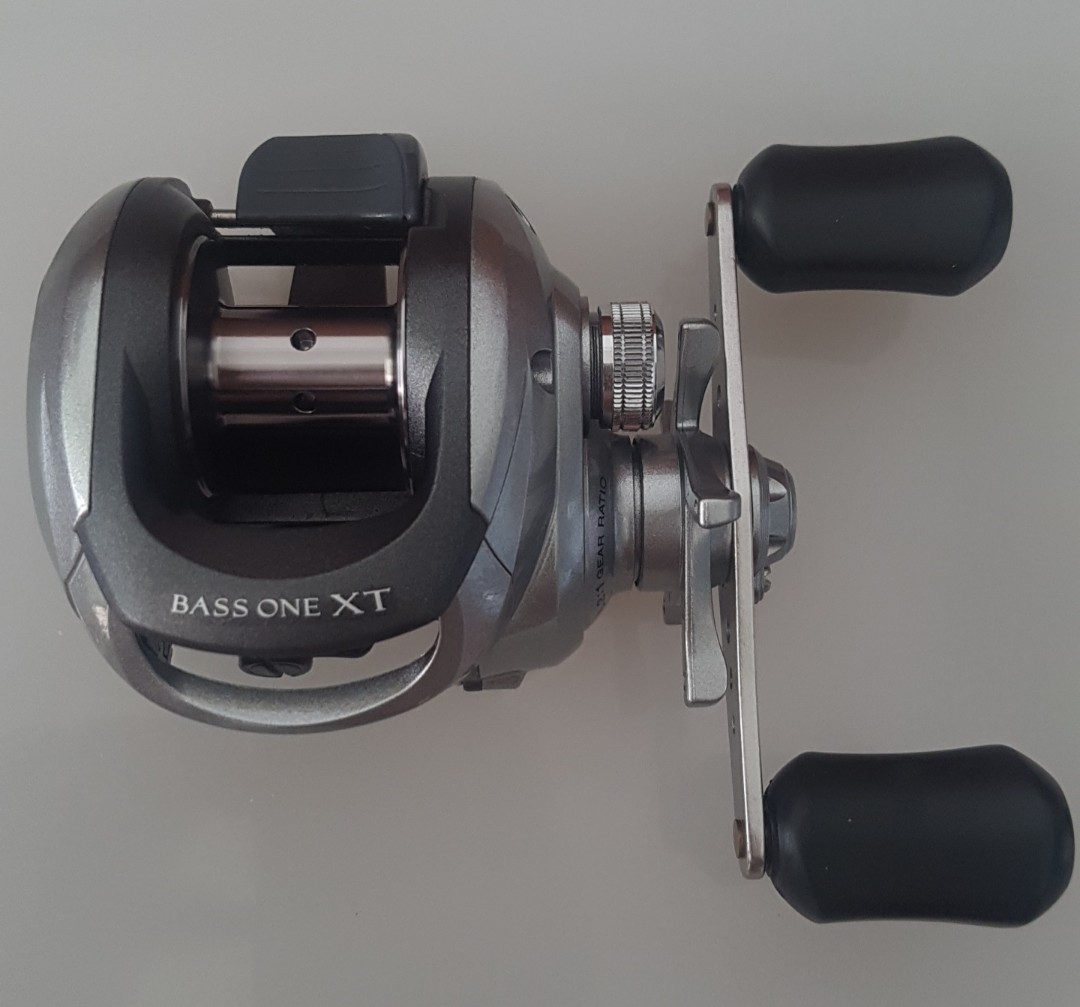 Original Shimano BASS ONE XT 150 151 Right Left Handed Baitcasting Fishing  Reels gear ratio 7.2:1 SVS Syetem Coil Fishing Wheel