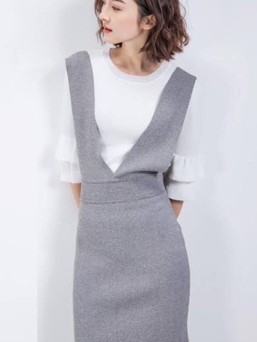 Grey Deep V Jumper Dress, Women's Fashion, Dresses u0026 Sets, Dresses on  Carousell