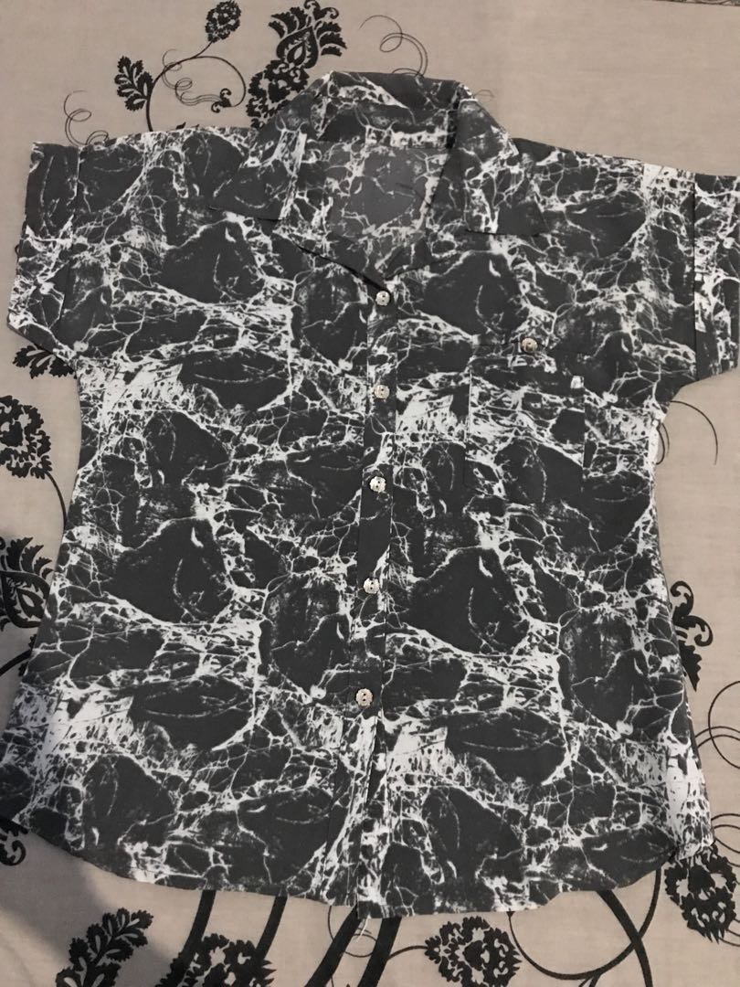 Kemeja Motif Marble Women S Fashion Women S Clothes Tops On Carousell