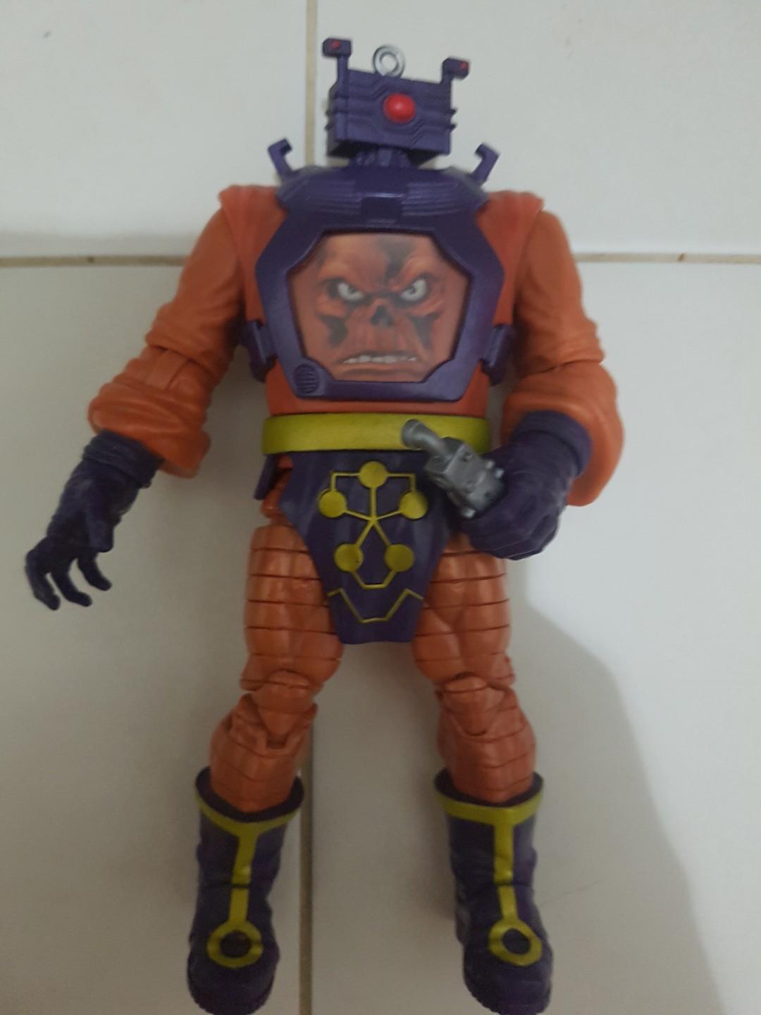 Arnim zola baf top