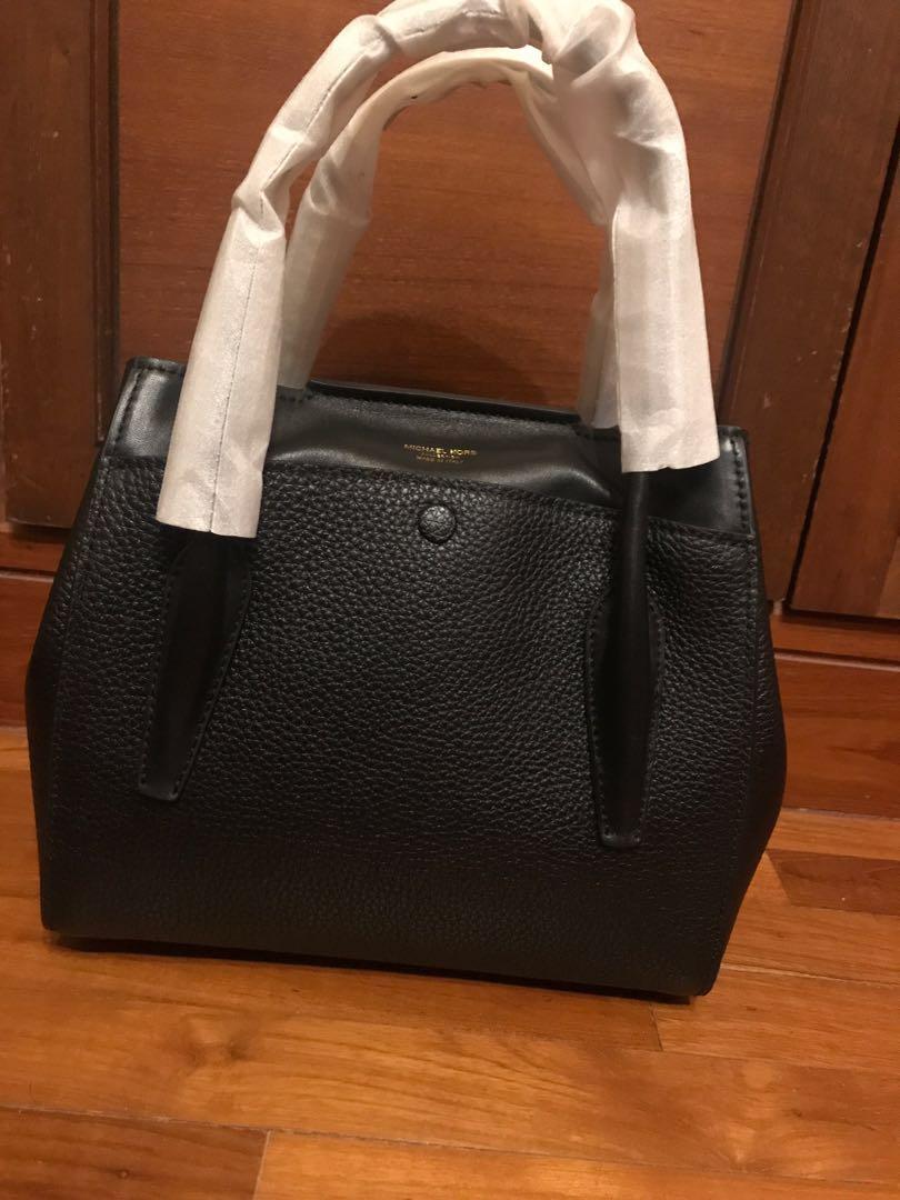 Michael Kors Collection Bancroft Tote Women S Fashion Bags Wallets Handbags On Carousell