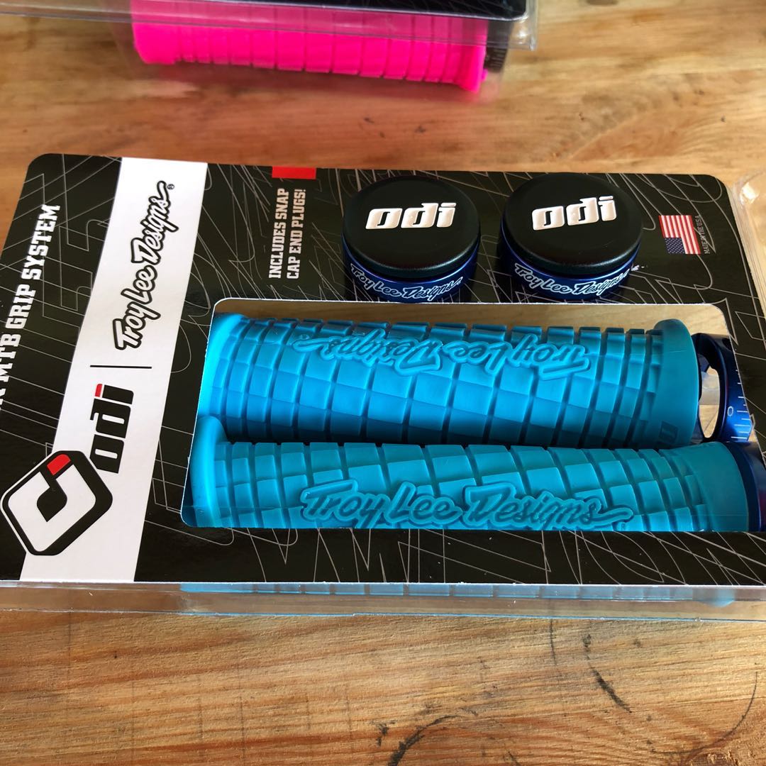 odi troy lee designs lock on grips