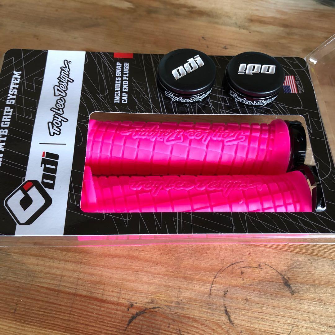 pink bike grips