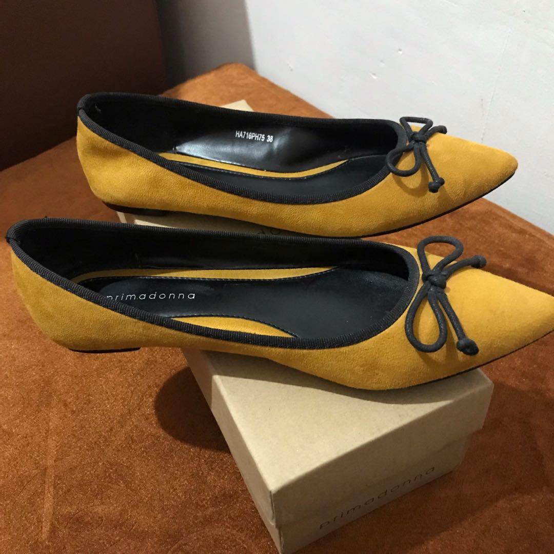 yellow mustard flats